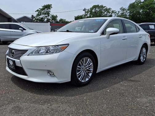 Starfire Pearl 2015 Lexus ES 350 Base