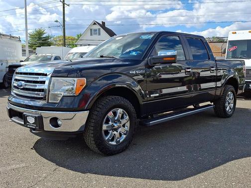 Tuxedo Black Metallic 2014 Ford F-150 Lariat