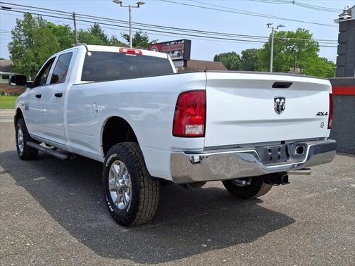 2017 RAM 2500 Tradesman Crew Cab 4x4 8' Box