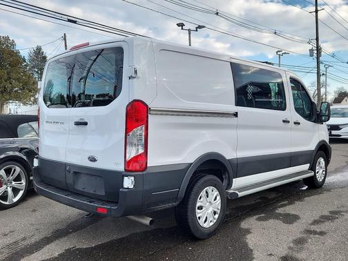 2024 Ford Transit-250 Base
