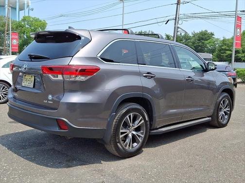 2017 Toyota Highlander LE Plus