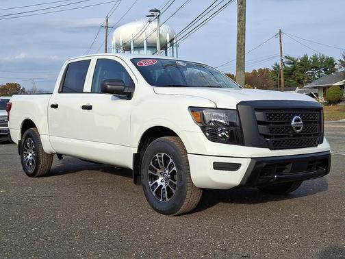 2022 Nissan Titan S