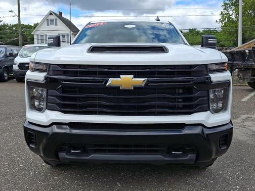 Summit White 2024 Chevrolet Silverado 2500 WT