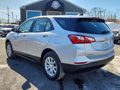 2021 Chevrolet Equinox LS
