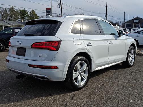 2019 Audi Q5 2.0T Premium Plus
