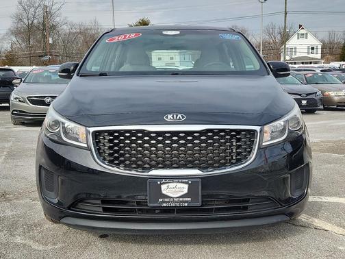2018 Kia Sedona L