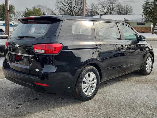 2018 Kia Sedona L