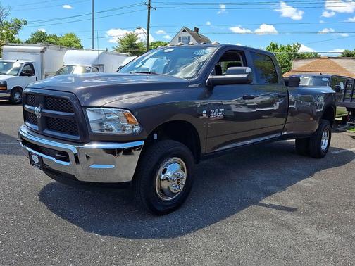Granite Crystal Metallic Clearcoat 2016 RAM 3500 Tradesman