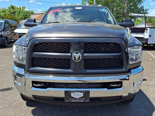 Granite Crystal Metallic Clearcoat 2016 RAM 3500 Tradesman