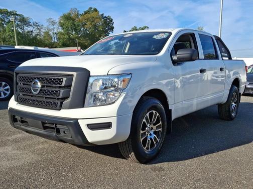 2022 Nissan Titan S