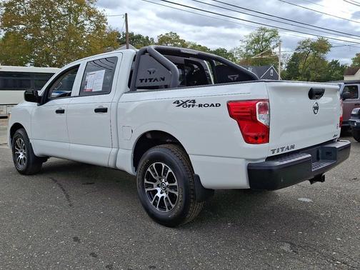 2022 Nissan Titan S
