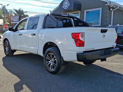 2022 Nissan Titan S