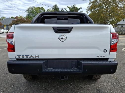 2022 Nissan Titan S