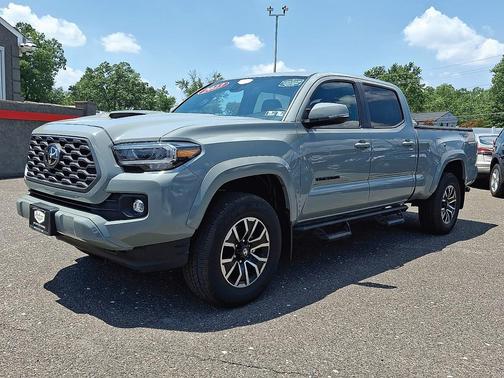 Lunar Rock 2023 Toyota Tacoma TRD Sport