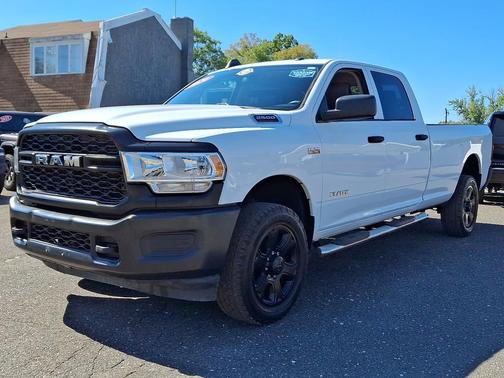 2020 RAM 2500 Tradesman Crew Cab 4X4 8' Box