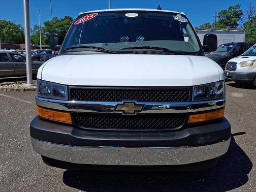 Summit White 2024 Chevrolet Express 2500 LT