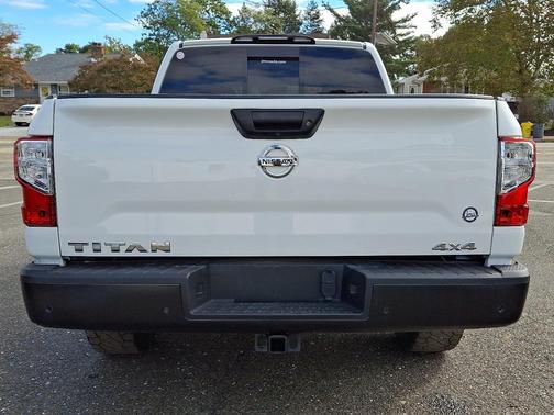 2022 Nissan Titan S