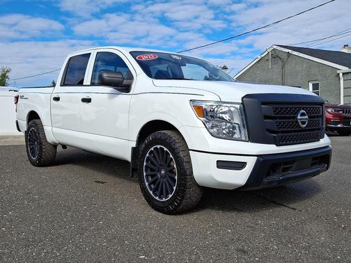 2022 Nissan Titan S