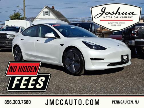 Pearl White Multi-Coat 2023 Tesla Model 3 Standard Range