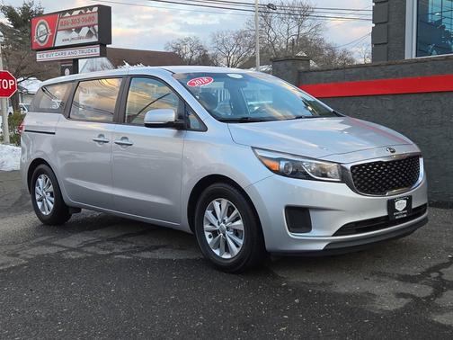 Silky Silver 2018 Kia Sedona L