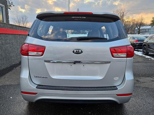 2018 Kia Sedona L