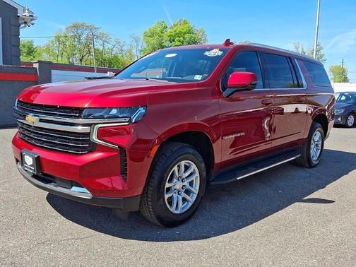 Cherry Red Tintcoat 2022 Chevrolet Suburban LT