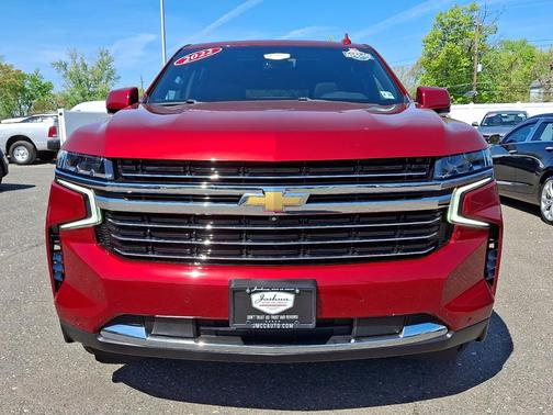 Cherry Red Tintcoat 2022 Chevrolet Suburban LT