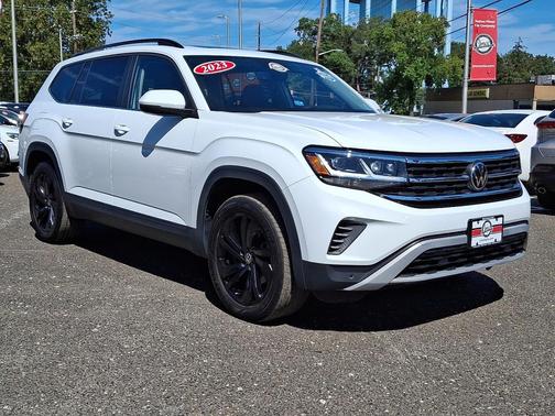 2023 Volkswagen Atlas 3.6L SE w/Technology