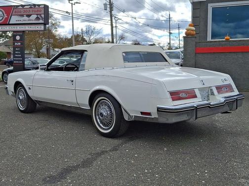 1984 Buick Riviera 