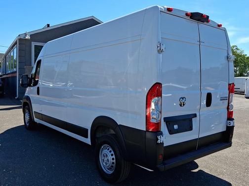 Bright White Clearcoat 2025 RAM ProMaster 2500 Tradesman