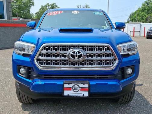 2016 Toyota Tacoma TRD Sport