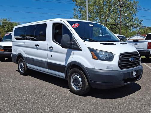 Oxford White 2016 Ford Transit-150 XL