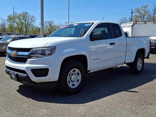 Summit White 2016 Chevrolet Colorado WT