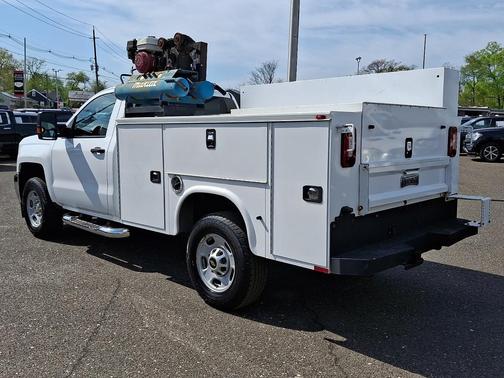 Summit White 2018 Chevrolet Silverado 2500 WT