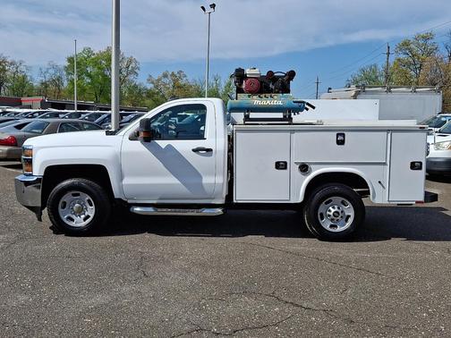 Summit White 2018 Chevrolet Silverado 2500 WT