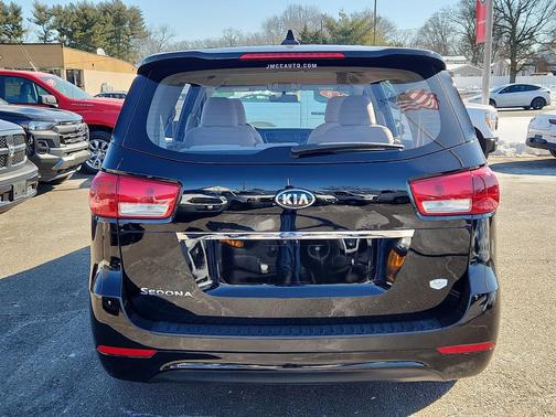 2018 Kia Sedona L