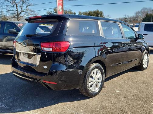 2018 Kia Sedona L