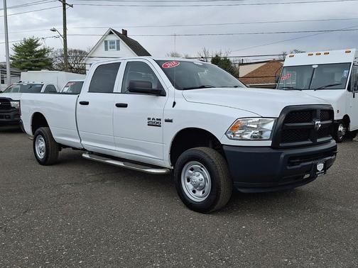 2018 RAM 2500 Tradesman Crew Cab 4x4 8' Box