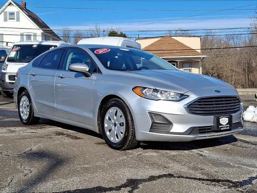 2019 Ford Fusion S