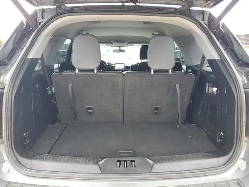 CARBONIZED GRAY METALLIC 2023 Ford Explorer XLT