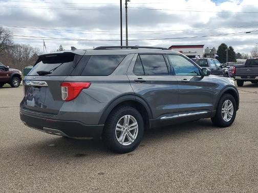 CARBONIZED GRAY METALLIC 2023 Ford Explorer XLT