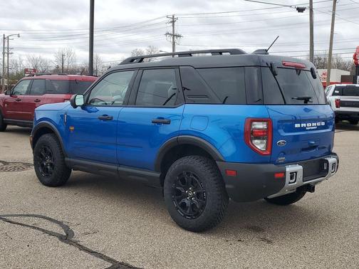 Velocity Blue Metallic 2025 Ford Bronco Sport Badlands
