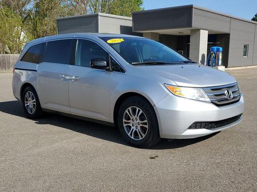 Alabaster Silver Metallic 2012 Honda Odyssey EX-L