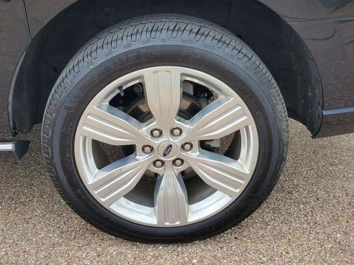 Agate Black Metallic 2023 Ford Expedition Max Platinum