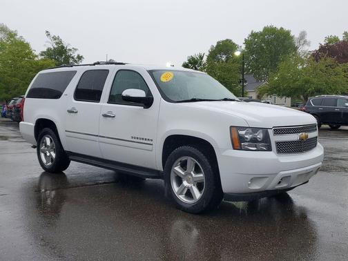 Summit White 2011 Chevrolet Suburban 1500 LTZ