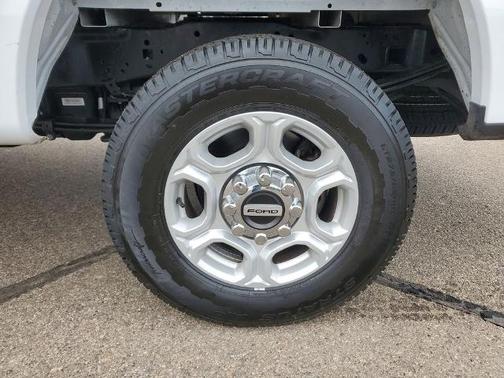 OXFORD WHITE 2025 Ford F-250 XLT