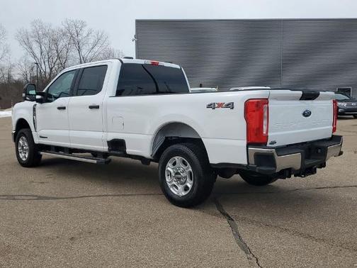 OXFORD WHITE 2025 Ford F-250 XLT