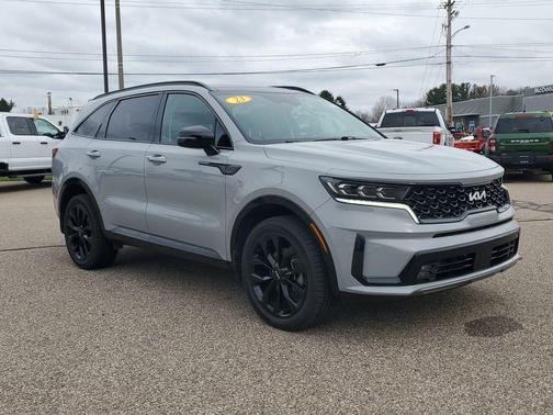 Wolf Gray 2023 Kia Sorento SX