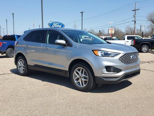 Iconic Silver Metallic 2023 Ford Edge SEL