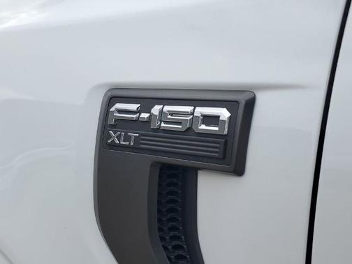 OXFORD WHITE 2023 Ford F-150 XLT